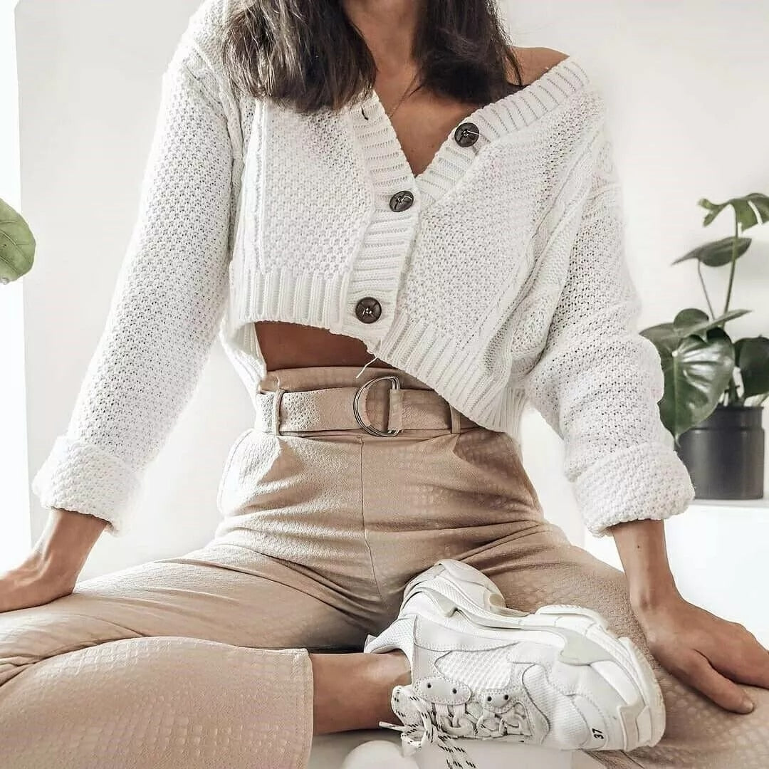 Women Knitted Cropped Cardigan